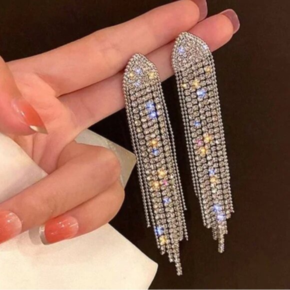 ❤️ FREE Rhinestone Fringe Tassel Elegant Party Classy Modern Artsy Earrings - Picture 1 of 9